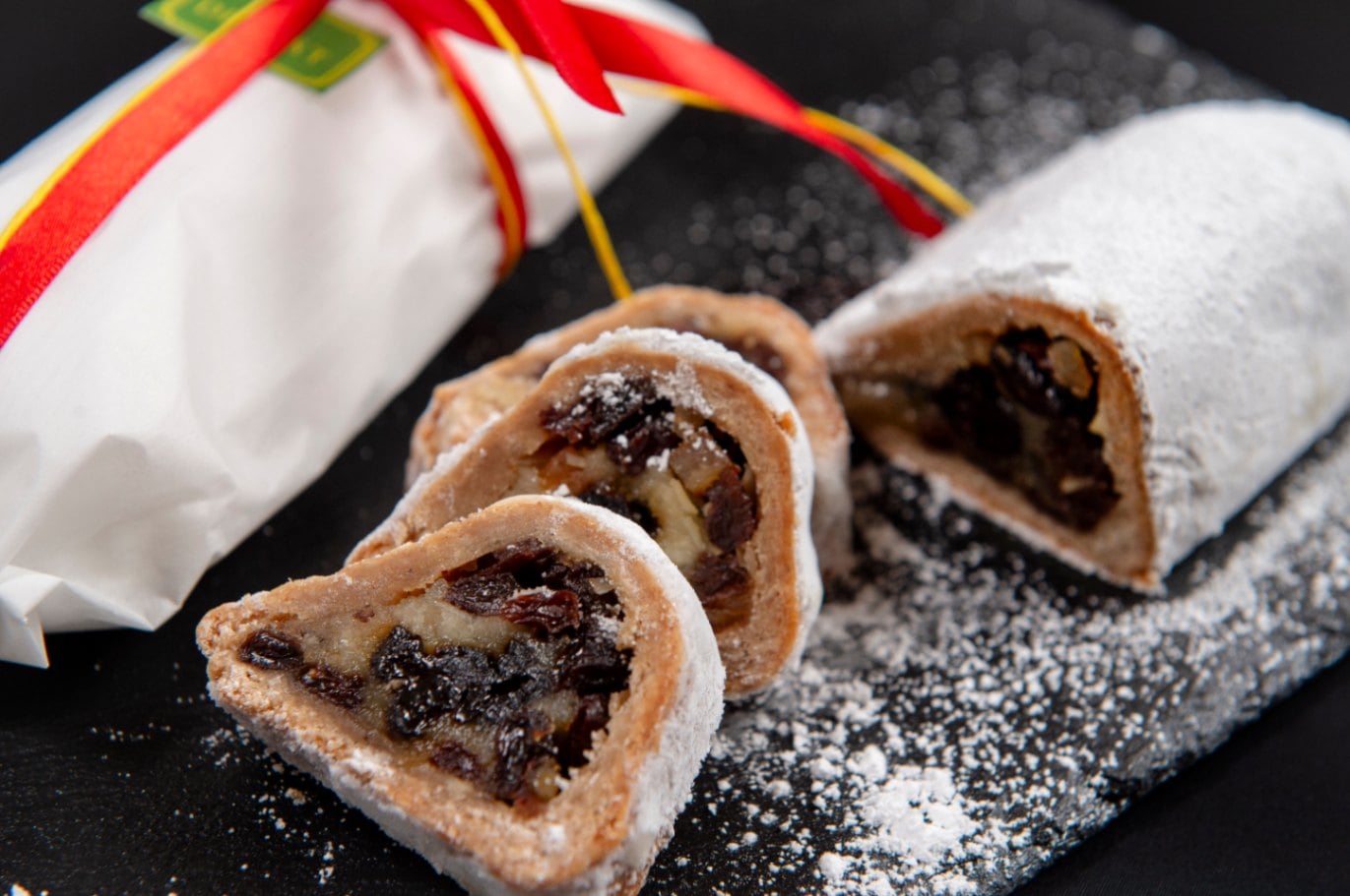 クリスマス期間限定　自家製シュトレン