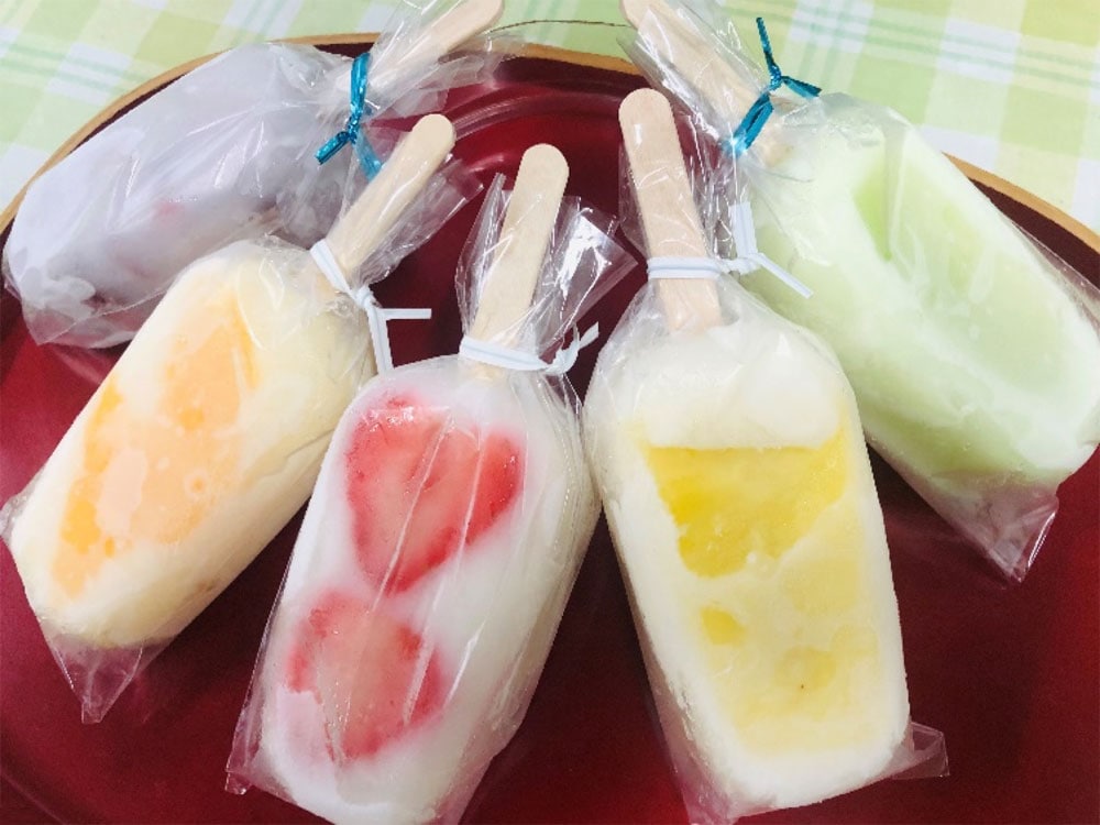 【冷凍便】「生フル―ツ入 葛もちバー」10本セット(いちご、メロン、パイン、オレンジ、ぶどう)