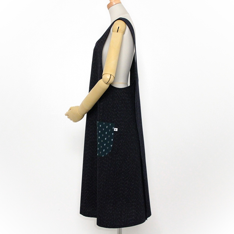 キッチンエプロン [かぶるだけエプロン 水玉絣] 全4色 綿100％