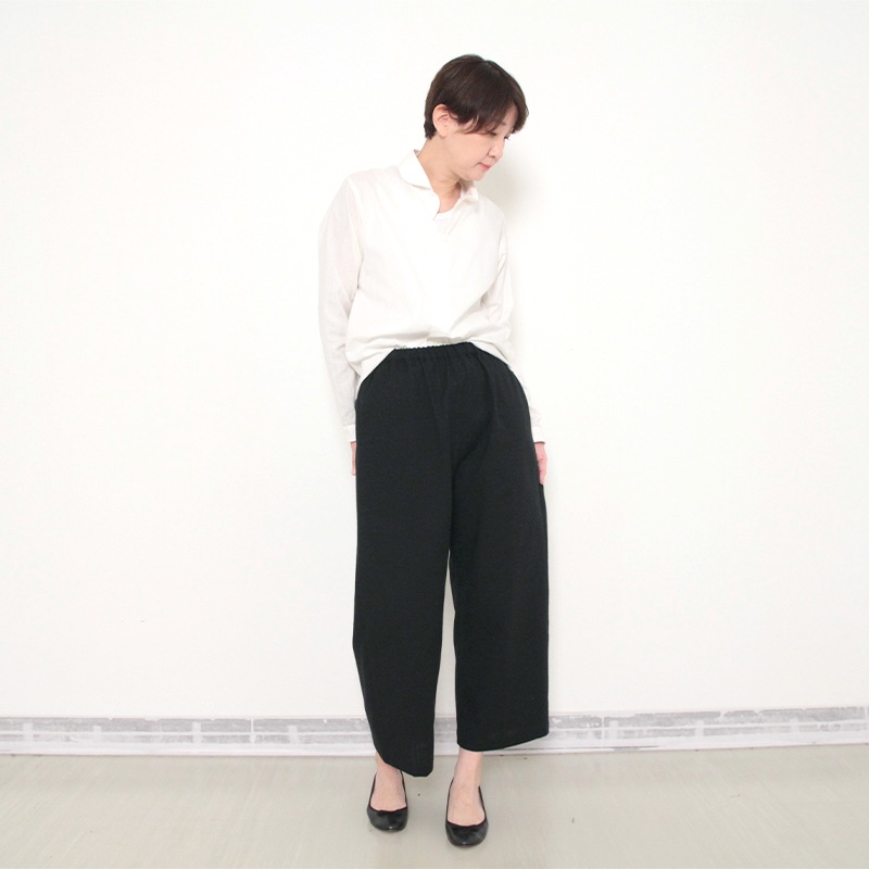 yonfa キックフレアクロップドパンツ S BLACKブラック　新品 パンツ [彩藍 野風クロップドパンツ] 黒 綿100％