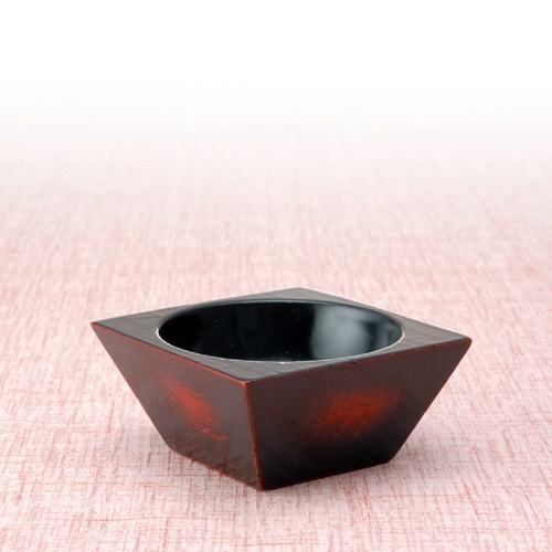 天然木製 ぐい呑み 四角 曙 漆塗り | カップ・茶器・酒器,酒器