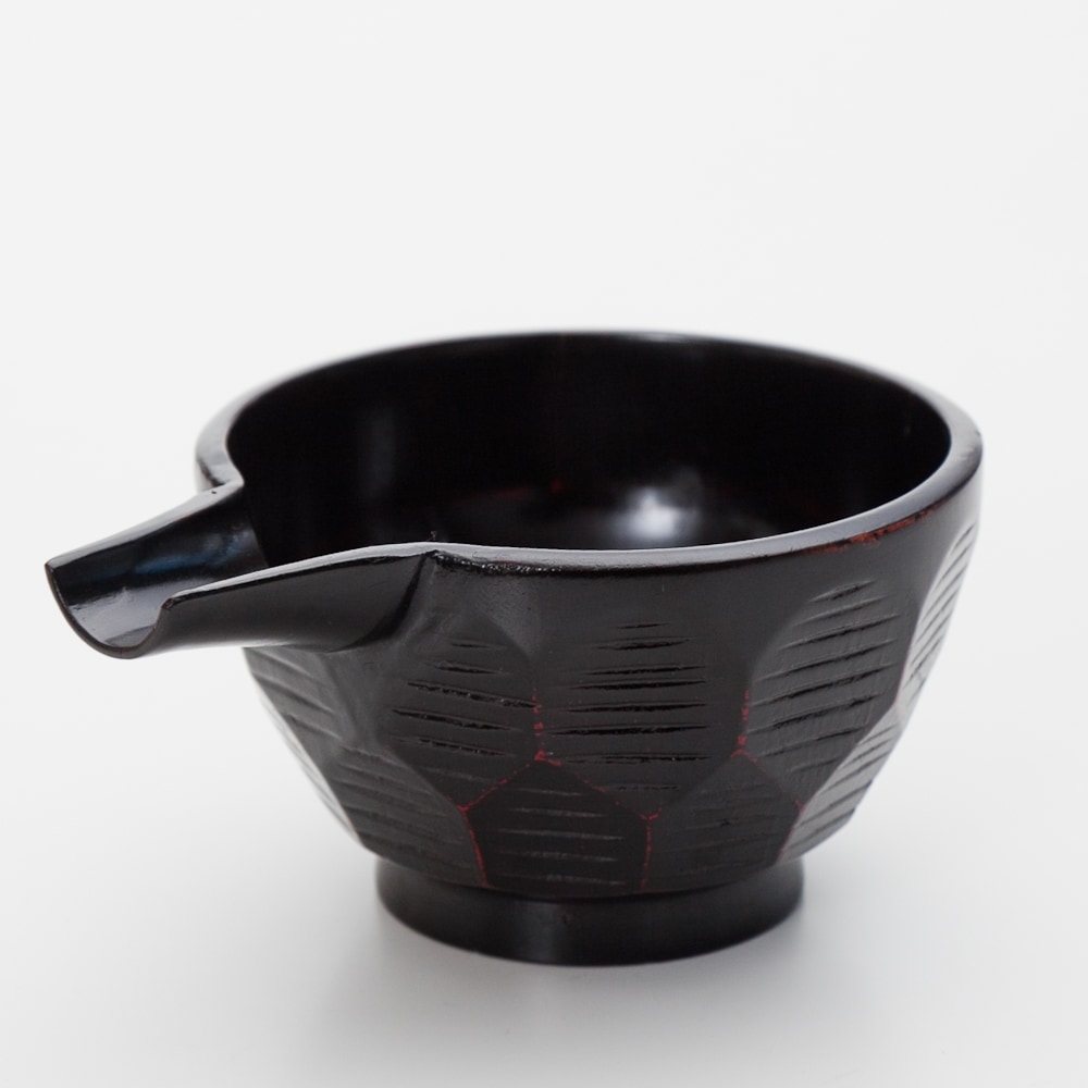 天然木製 片口 亀甲彫 曙 漆塗り | カップ・茶器・酒器,酒器 | 曲げ