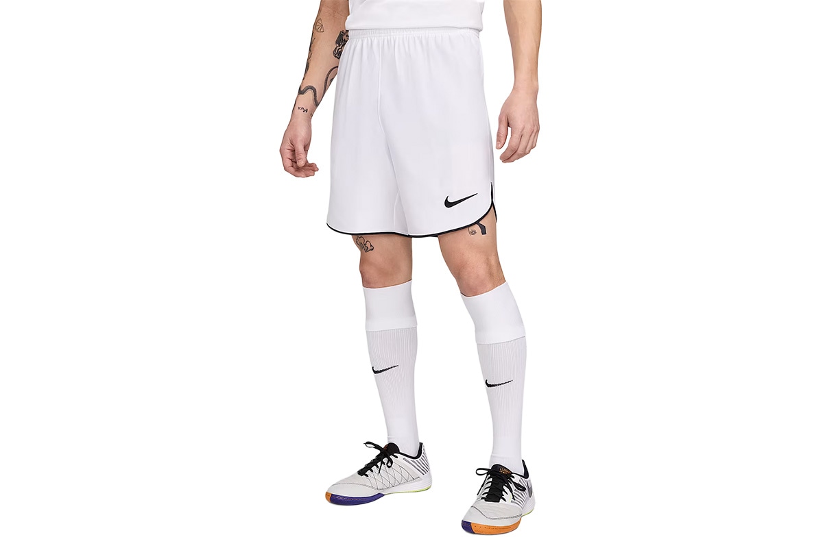 Nike ホワイトショートパンツ　フェデラー　ナダル　サイズM Nike ホワイトショートパンツ フェデラー ナダル サイズM 楽天市場