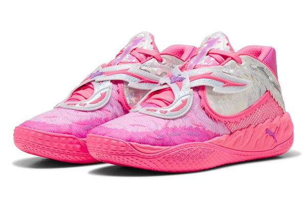 NIKE ナイキ　エーワン　オージー　エイジャウィルソン　バスケット　シューズ ナイキ（NIKE）（レディース）バスケットシューズ バッシュ