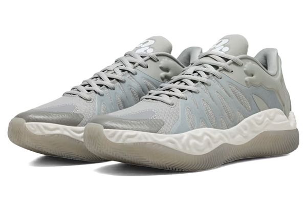 MB.05 ボルテージ ラメロ・ボール プーマ 【312131-01】 バスケ