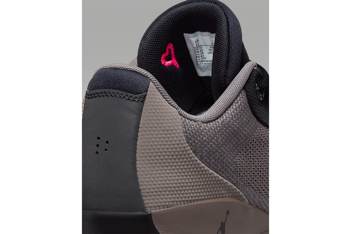 LUKA.77 PF Gum �륫.77 PF �륫���ɥ���å� ���硼���� ��HF0819-200�� �Х��� �Хå��� �� ���塼�� 2025/10/30