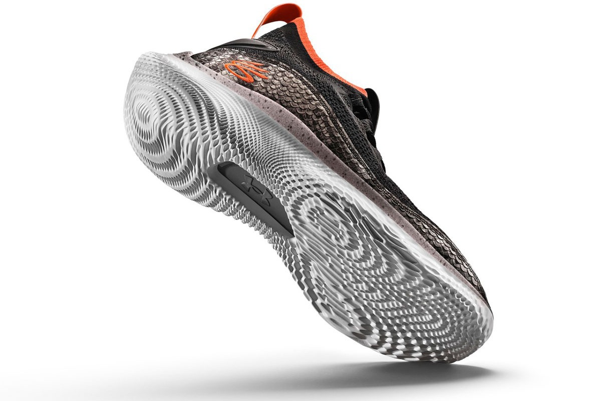 ������������ޡ� UNDER ARMOUR ���꡼8 Curry8 Snake��Black/White/Birch�ˡ�3024429-005��