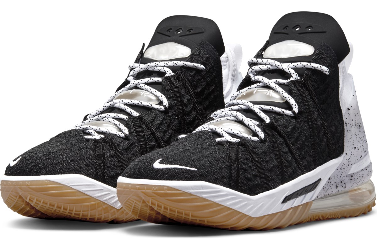 ナイキ Nike レブロン18 Lebron Xviii ブラック ガムミッドブラウン Cq92 007 Shoes Nike ナイキ 公式 M Sports スポーツ用品のオンラインショップ