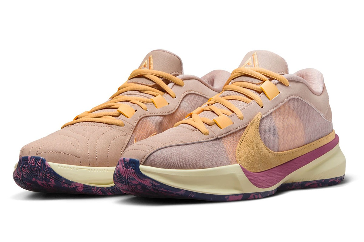 Nike ズームフリーク 5 EP 26cm　新品！ヤニス・アデトクンボ ◇60%OFF◇ ZOOM FREAK5 EP ズームフリーク5 EP ヤニス