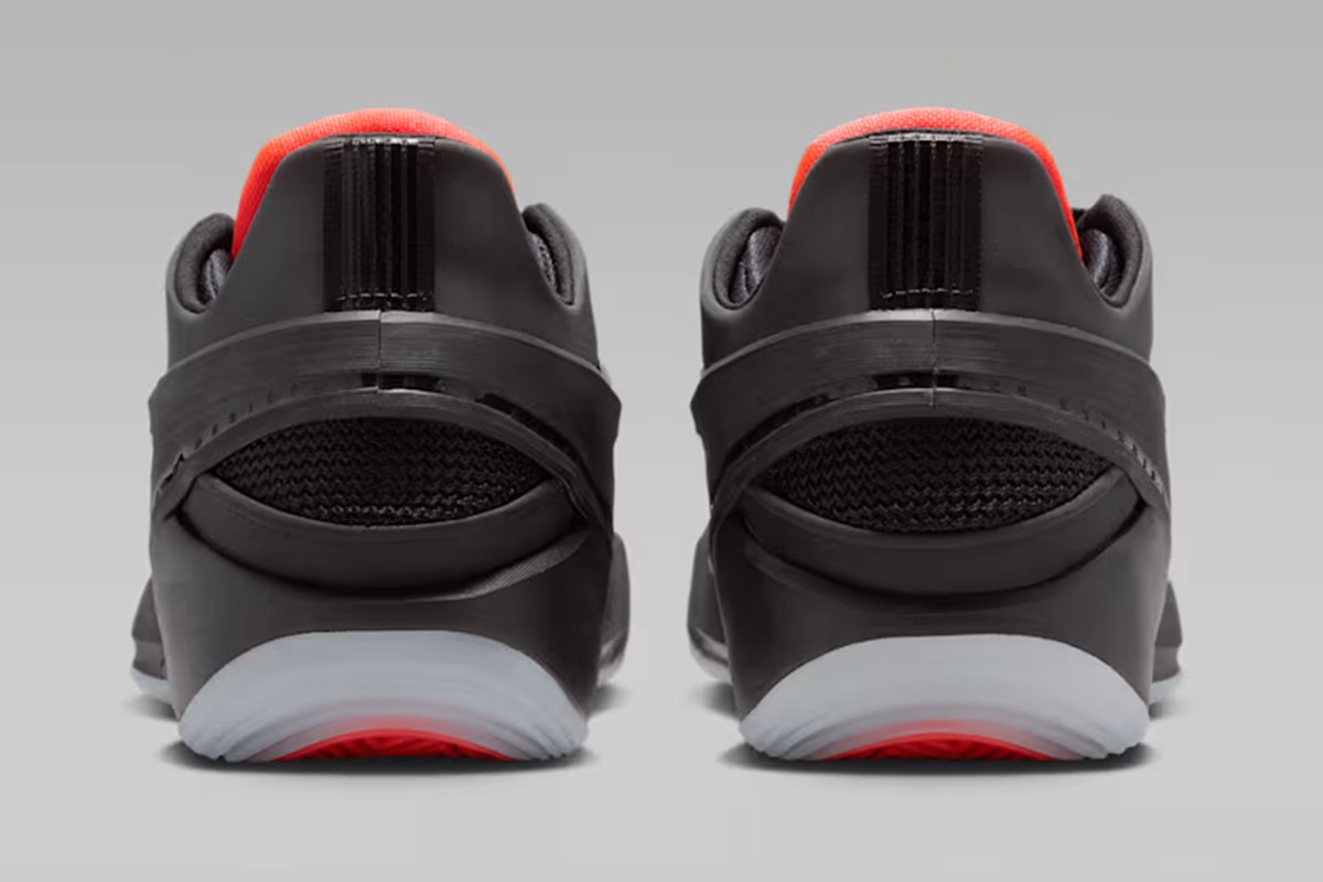 �ڥ��å� ����˥��� LUKA5 Black Metallic �륫5 ���硼���� ��IM5166-002�� �Х��� �Хå��� ���塼�� ��