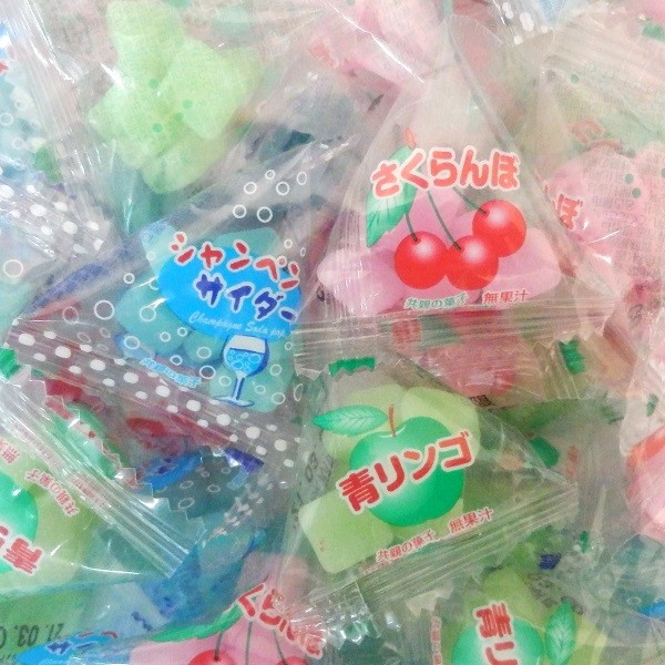 テトラもちあめミックス 500g 共親製菓 さくらんぼ・サイダー・青