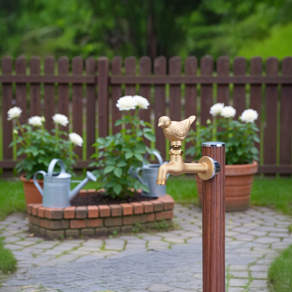 かわいい雀のガーデン水栓（胴長・鋳肌）｜動物の形をした、レトロな