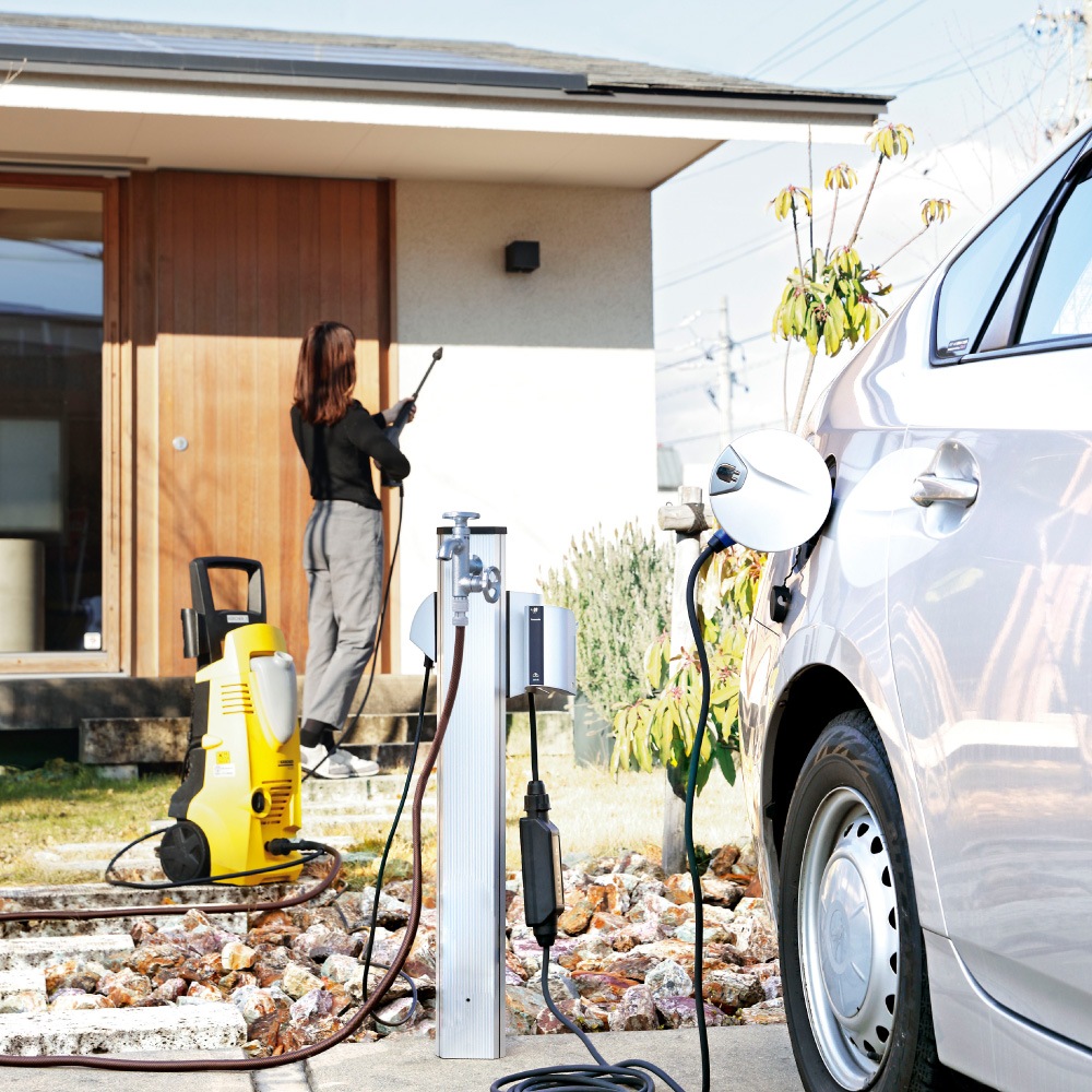 ガーデンポール PRIZM Ⅱ LE (シルバー)｜屋外コンセントポールと立水