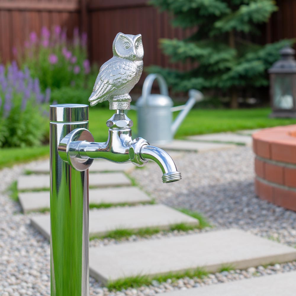 おしゃれな梟の屋外水栓（万能ホーム胴長・メッキ）｜動物の形をした