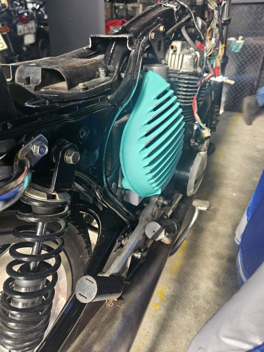 CB250N CB400N T����ե��󡡥����ɥ��С�������դ����ơ�����¦�Τߡ�M8������