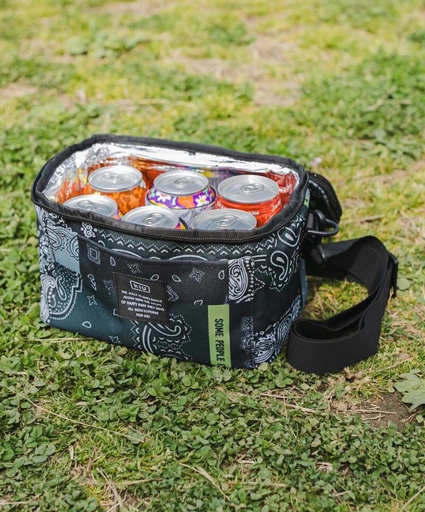 KiU（キウ）600D ソフトクーラーバッグ 5L（K242）スポーツ 保冷バッグ