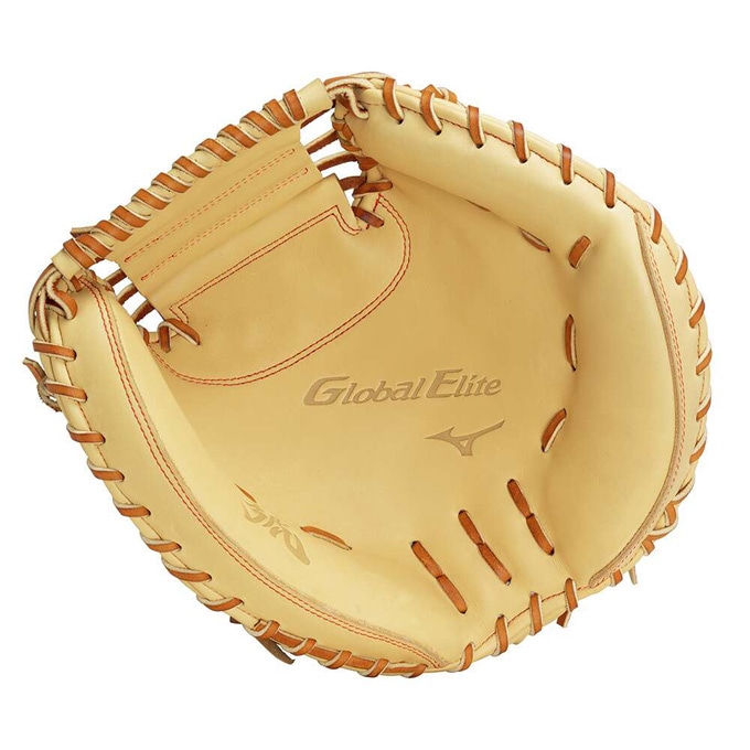 みゅう Mizuno Alpha Made In Japan FG | WeGotSoccer