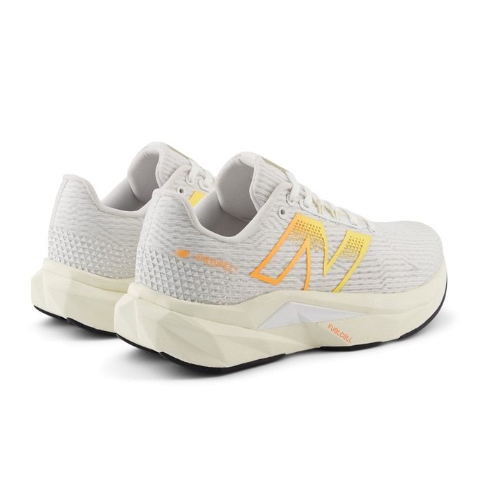 New Balance（ニューバランス）FuelCell Propel v5（WFCPRCF5B