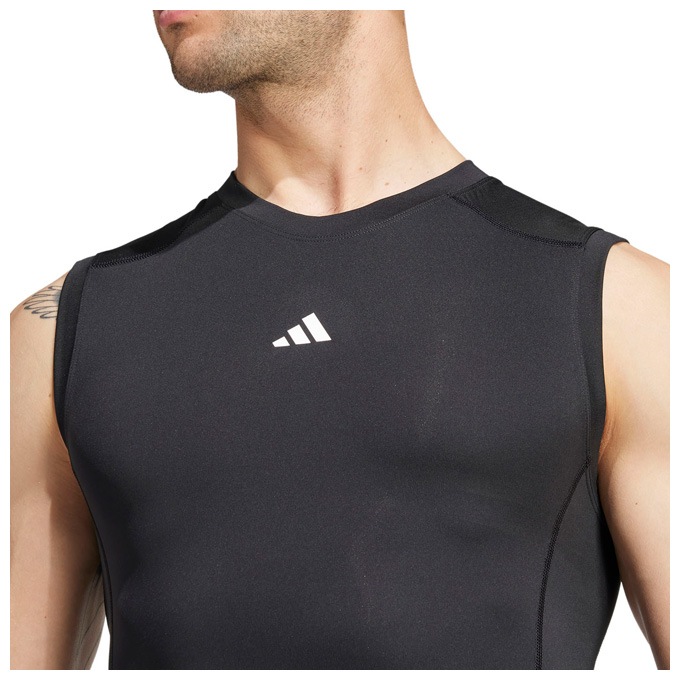 adidas（アディダス）テックフィット コンプレッション トレーニング