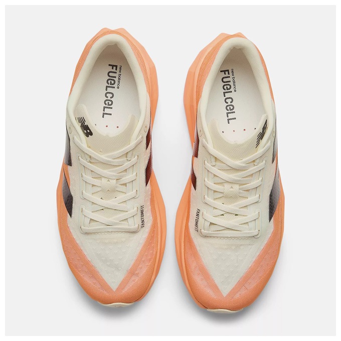 New Balance（ニューバランス）FuelCell Rebel v4（MFCXCO4D