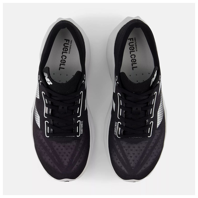 New Balance（ニューバランス）FuelCell Rebel v4（MFCXCS4D