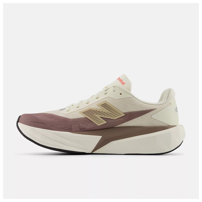 New Balance（ニューバランス）FuelCell Rebel v5（MFCXLY52E