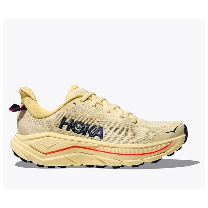 【室内履きのみ】HOKA ランニングシューズ23.5cm 美品 HOKA（ホカ）CHALLENGER 8 チャレンジャー 8（1168717）スポーツ