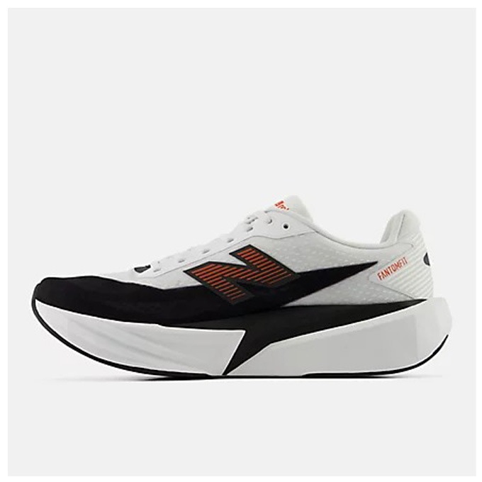 New Balance（ニューバランス）FuelCell Rebel v5（MFCX93CD