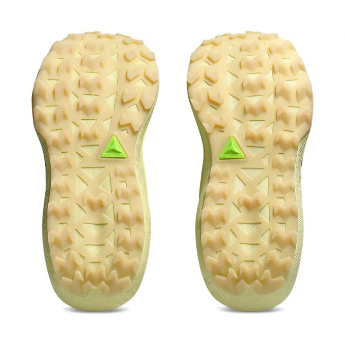 ASICS�ʥ����å�����Trabuco Max 4 �ȥ�֡����ޥå���4��1011B976�˥��ݡ��� ���˥󥰥��塼�� �ȥ쥤���� �ȥ��� �����ȥɥ� ���塼�� ���� ���