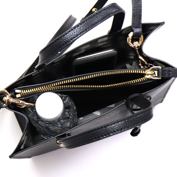 �ޡ������������֥� ���������Хå� ��ǥ����� MARC JACOBS 2Way �ϥ�ɥХå� �֥�å� M0015685 001 