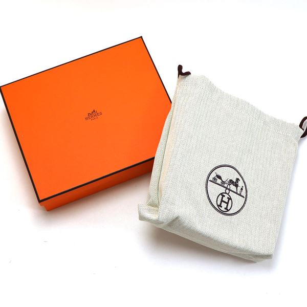 ᥹ Хå ǥ HERMES ֥ 16 TPM Noir Υ ɶ EVELYNE16 