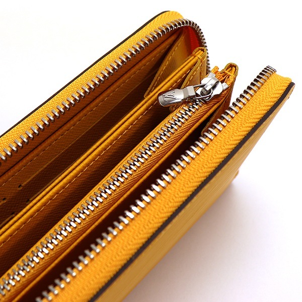 �륤�����ȥ� Ĺ���� LOUIS VUITTON Wallet M83631