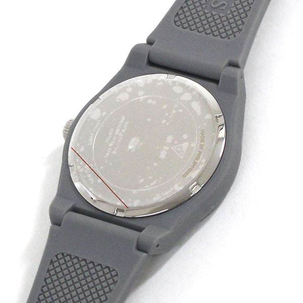 ���� �ӻ��� ��� ��ǥ����� GUESS ���졼 ���� ��˥��å��� �˽����� W0979L7