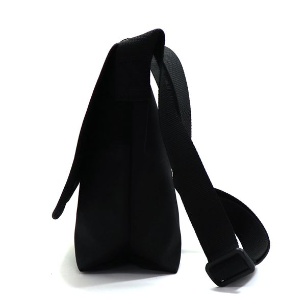 �ޥ�ϥå���ݡ��ơ��� ���������Хå� ��� ��ǥ����� Manhattan Portage �֥�å� 1604 BLACK 