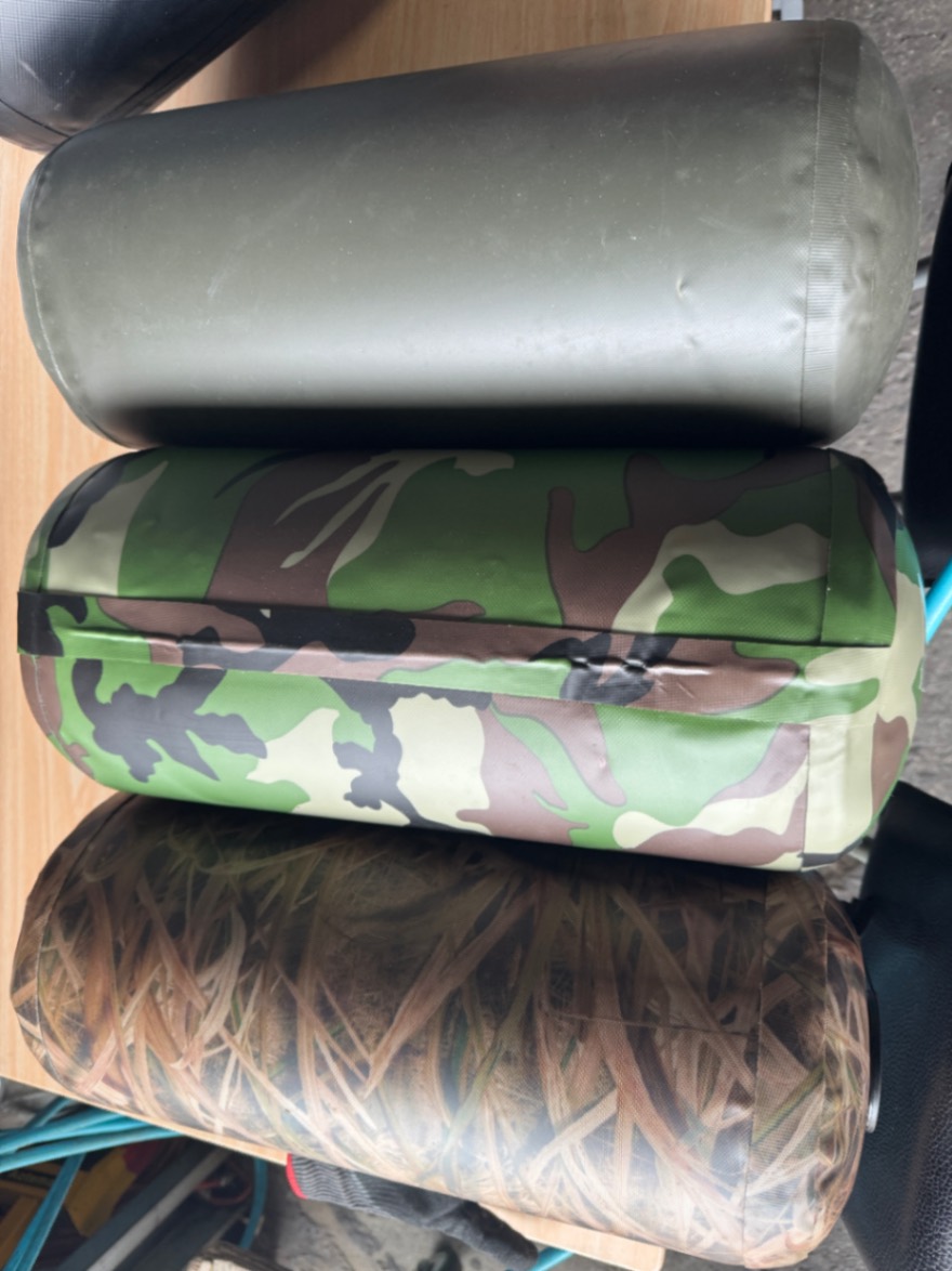 フローターのピロー枕(汎用品)2980円〜4500円 | BEE フローターのピロー枕(汎用品)2980円〜4500円 | BEE