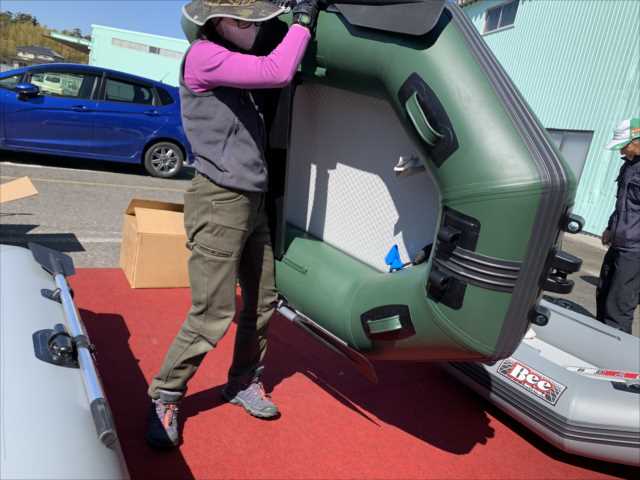 極小/本格的なトランサム艇/BEE A180TM/TUFF BODY/17kg