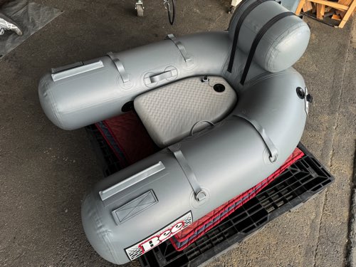 NEW 人気の軽量オール無し/BEE130U-TF タフボディー/各カラー | BEE