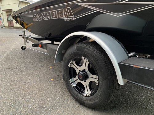 ポーク購入専門　様 NAGHODA ナホダボート・X165A・専用トレーラー付・カーペット