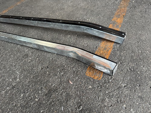 �ȹߤ������Ǥ����ܡ��ȥȥ졼�顼�ѡ����饤�ɥ졼��ñ�ʡ���Ĺ 2000mm ��1�ܤβ��ʡ�