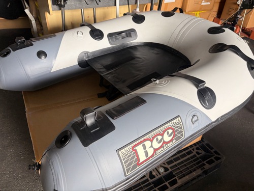 ���庸��ȴ���ΰ�������100kg���б�����ä���;͵�Ǥ���̾��ե���������BEE146�ץ饹�������顼/���եܥǥ���