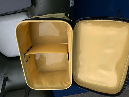 ̵�������ä������塼�֤˥����顼��BEE ������Хå���40cm��