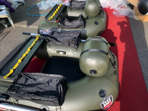 �Ƿ��̥ե���������BEE110U���ƥ�ե���������4.6kg /�֥�å����顼