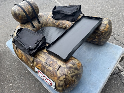 BEEボート フローター BEE130U-TF タフボディー バイソンウェーブ 限定カモカラー・軽量オール無し/BEE130U-TF タフボディー | BEE