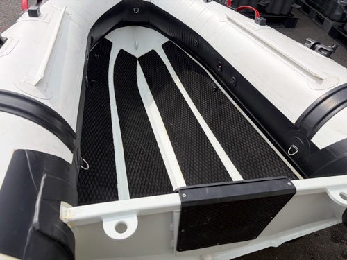 BEE�������Υ�֥ܡ���R300V ��Ÿ�����ˡܰ�ư�ѥ����㡼�ա�2�����ȵ����������ץ�����