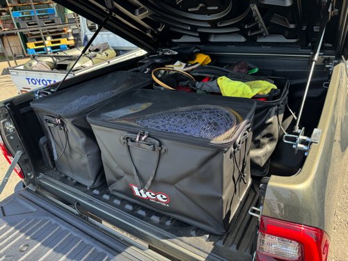 ������Ǽ���緿�ɿ�Хå����BEE �ǥå��� 70cm��70/45/40cm