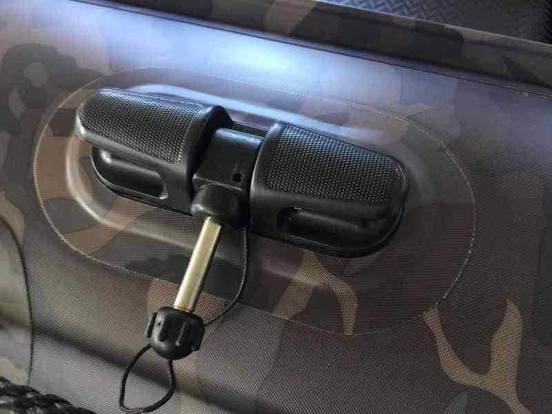 ����BEE������������/2�ĥ��åȲ��ʡ�ñ�ʤ⤢�ꡣ