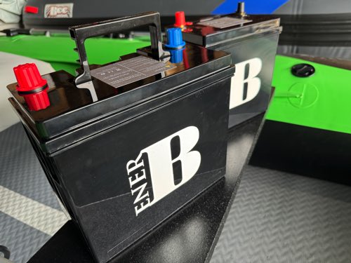 ENERBee ��12V-30Ah�䥹�ޡ��ȥ��ץ���¡��IP67 �ɿ���͡�3ǯ�ݾڡ��������Хåƥ꡼12V��ǥ�