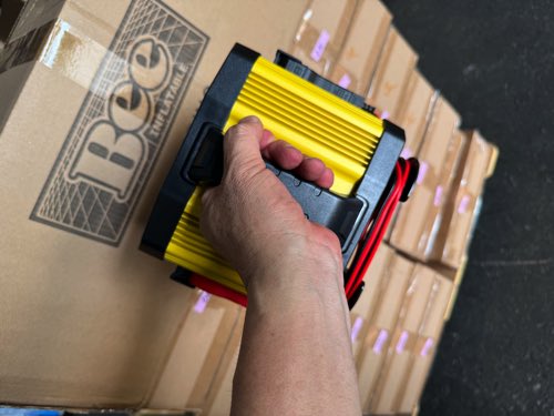 ENERBee ��12V-30Ah�䥹�ޡ��ȥ��ץ���¡��IP67 �ɿ���͡�3ǯ�ݾڡ��������Хåƥ꡼12V��ǥ�