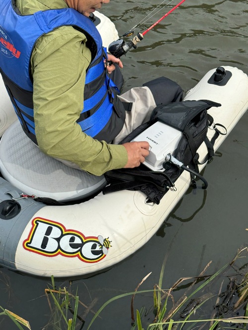 1����������٤롩��ˤΥ磻��쥹�⡼������� ��BEE ���ƥ륹�ե�������ST120��������Хåƥ꡼��ܡ�