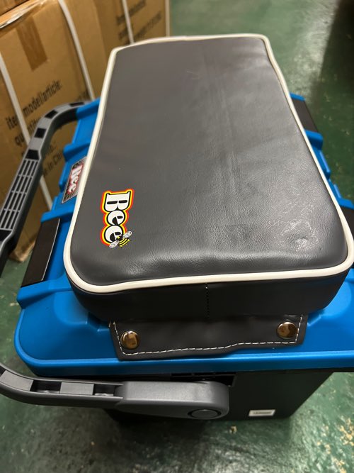 �ɥ��å��� ���Ŭ���å����38�䥯���顼�䥿�å���ܥå����ˤ���դǤ��ޤ�